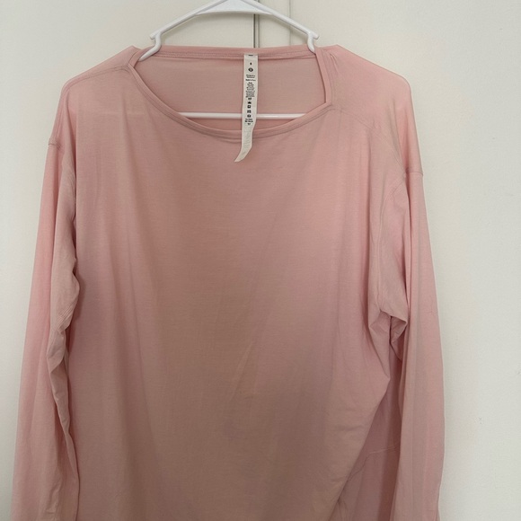 Lululemon Back in Action Women's Long Sleeve Top - Picture 3 of 3